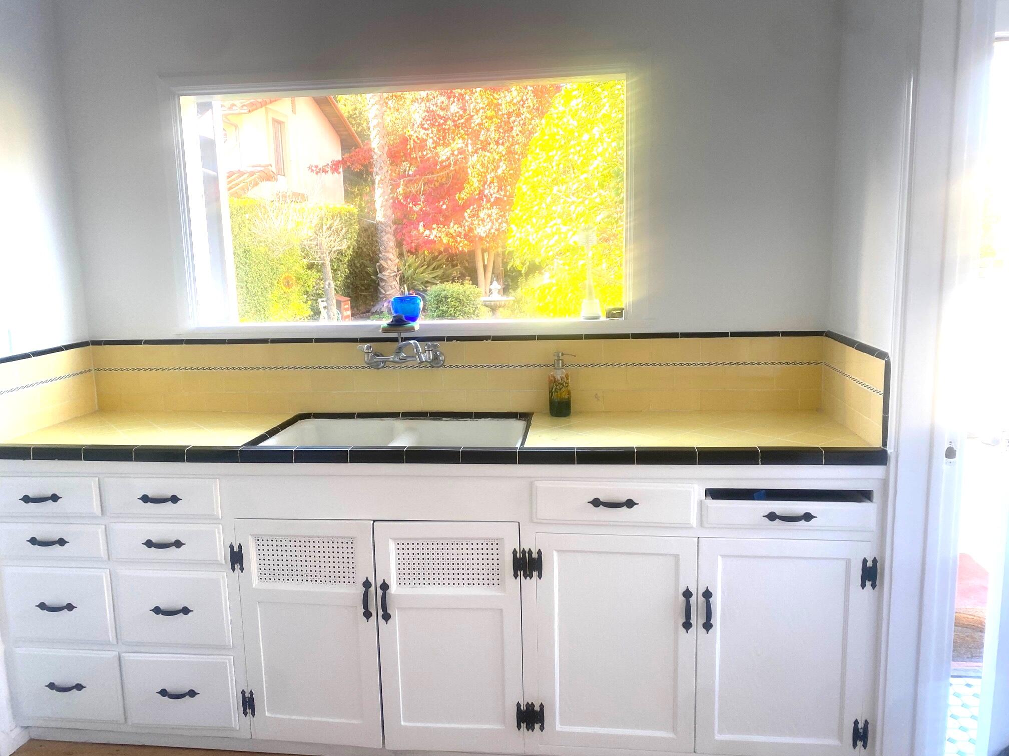 324 Arden Road Santa Barbara, CA 93105 - Photo 6 of 17 a view of a window