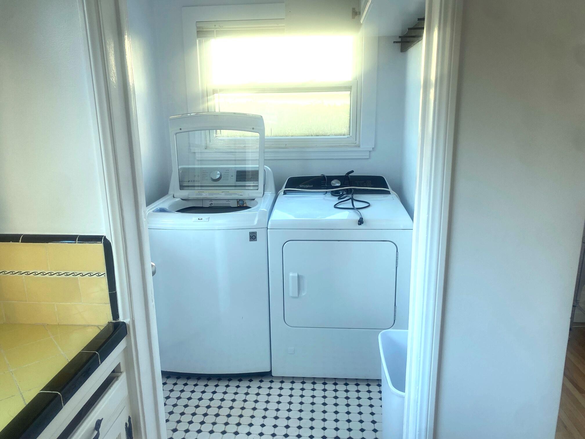 324 Arden Road Santa Barbara, CA 93105 - Photo 8 of 17 a utility room with dryer and washer