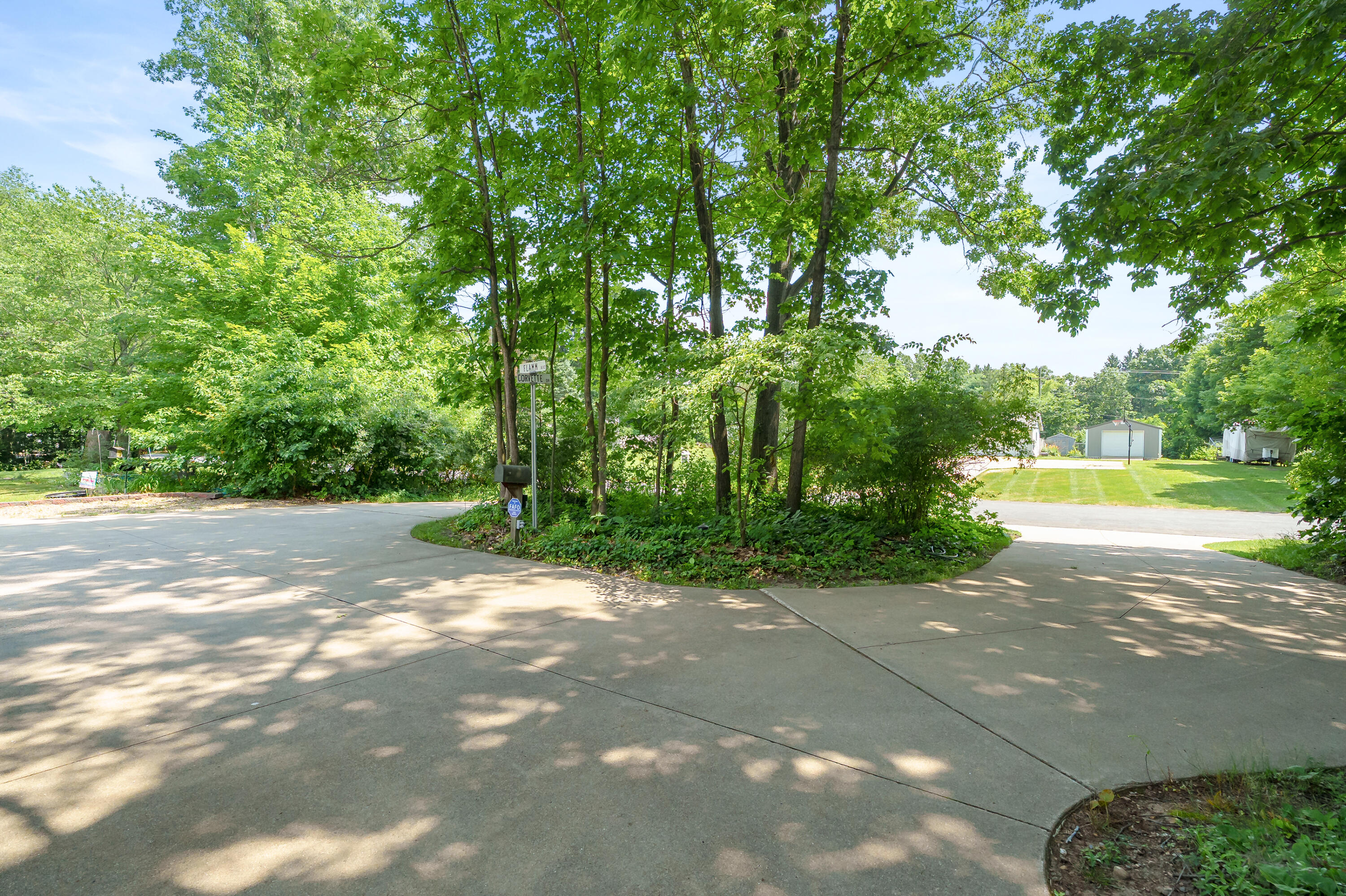 9064 Nature Way Kalamazoo, MI 49009 - Photo 30 of 35 Nature Way 9064 Kalamazoo 49009-30