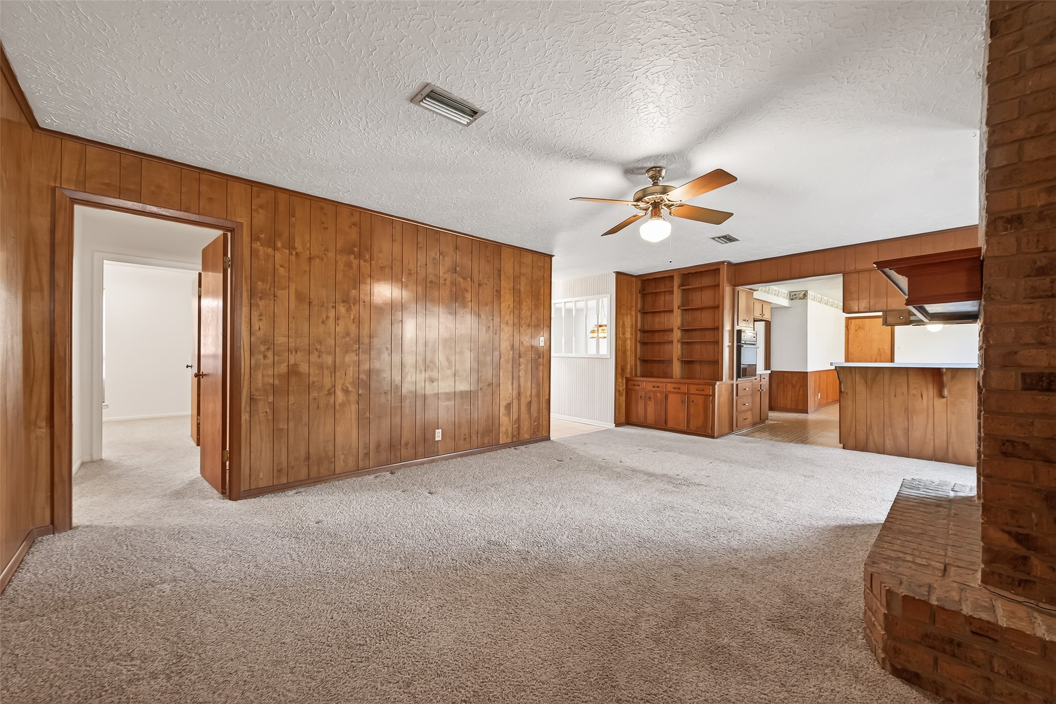 1215 Easy Street Rosenberg, TX 77471 - Photo 14 of 48 Living Room