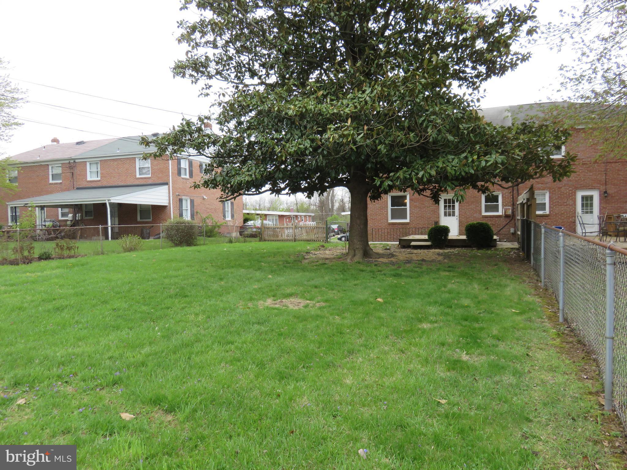 6840 Queens Ferry Road Baltimore, MD 21239 - Photo 26 of 28 BALL PLAYING ANYONE?!
