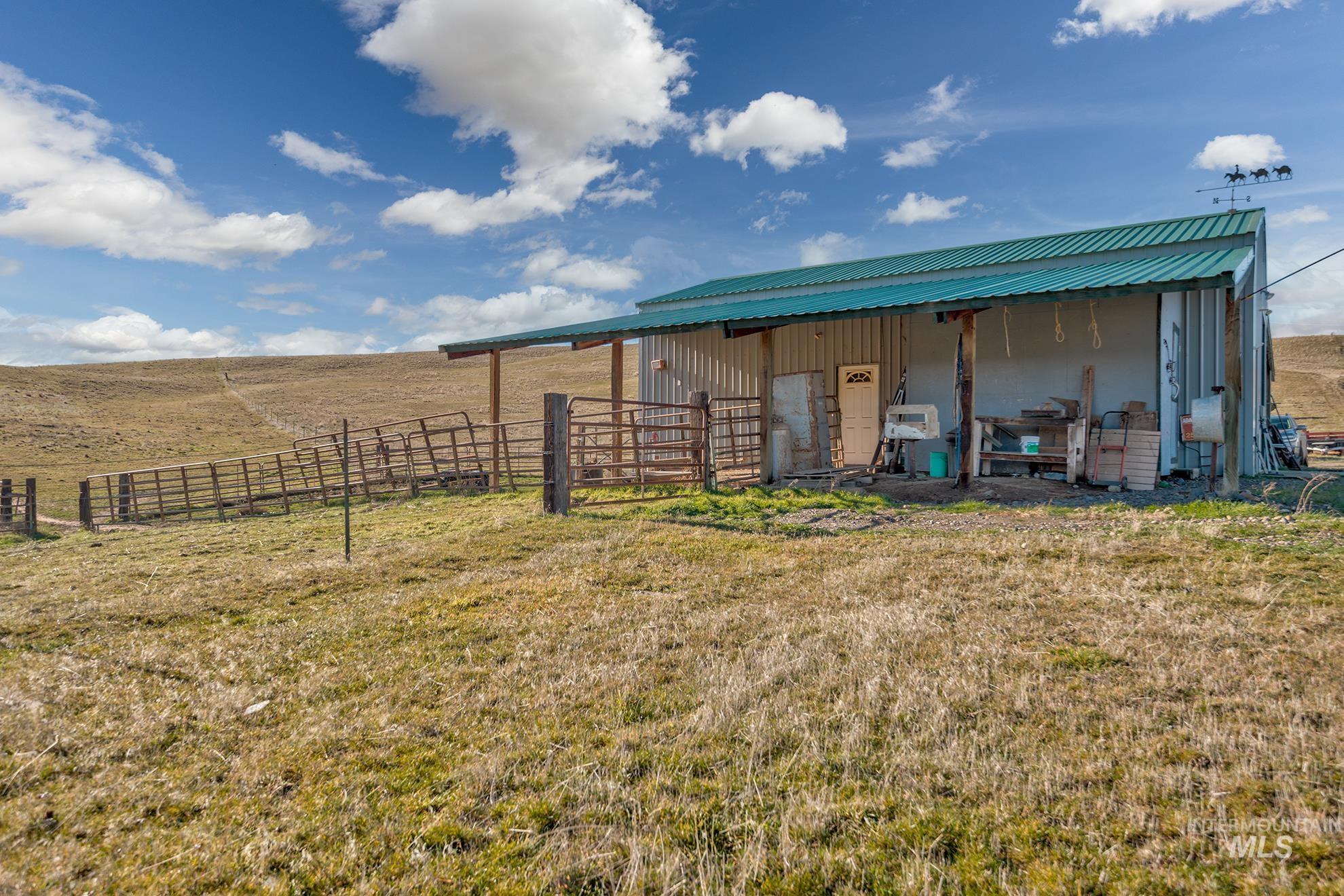 985 Highway 95 Weiser, ID 83672 - Photo 37 of 40