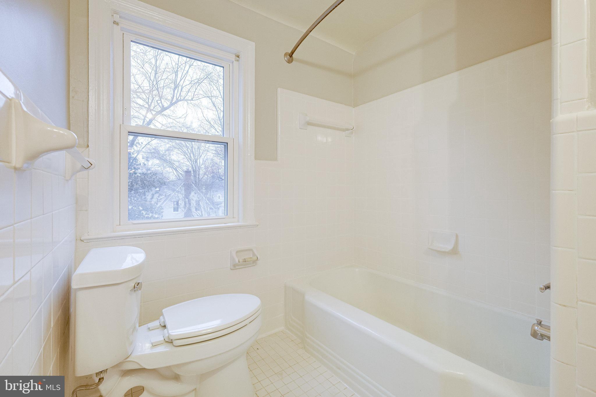 2704 Farm Road Alexandria, VA 22302 - Photo 18 of 47