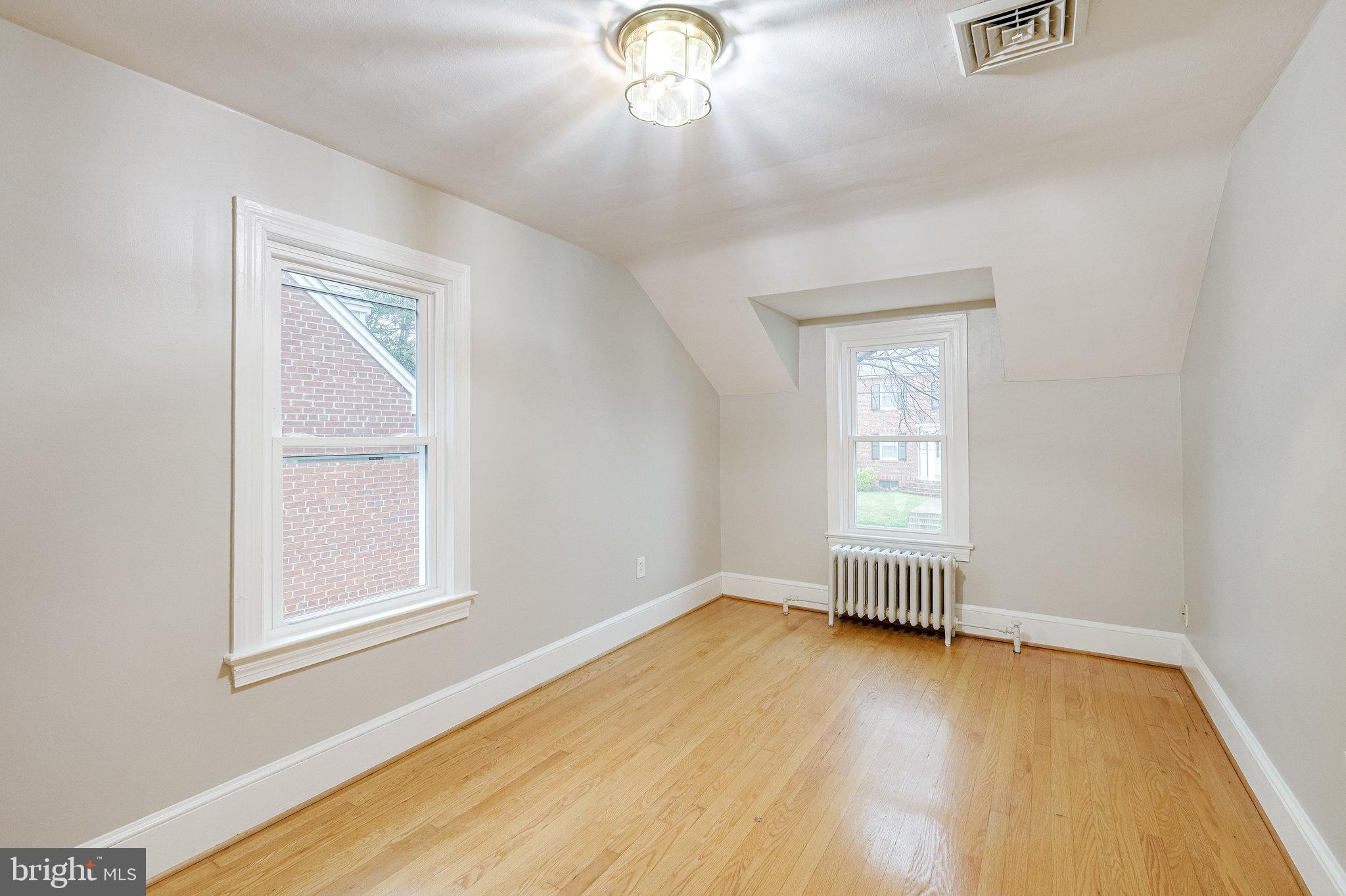 2704 Farm Road Alexandria, VA 22302 - Photo 26 of 47