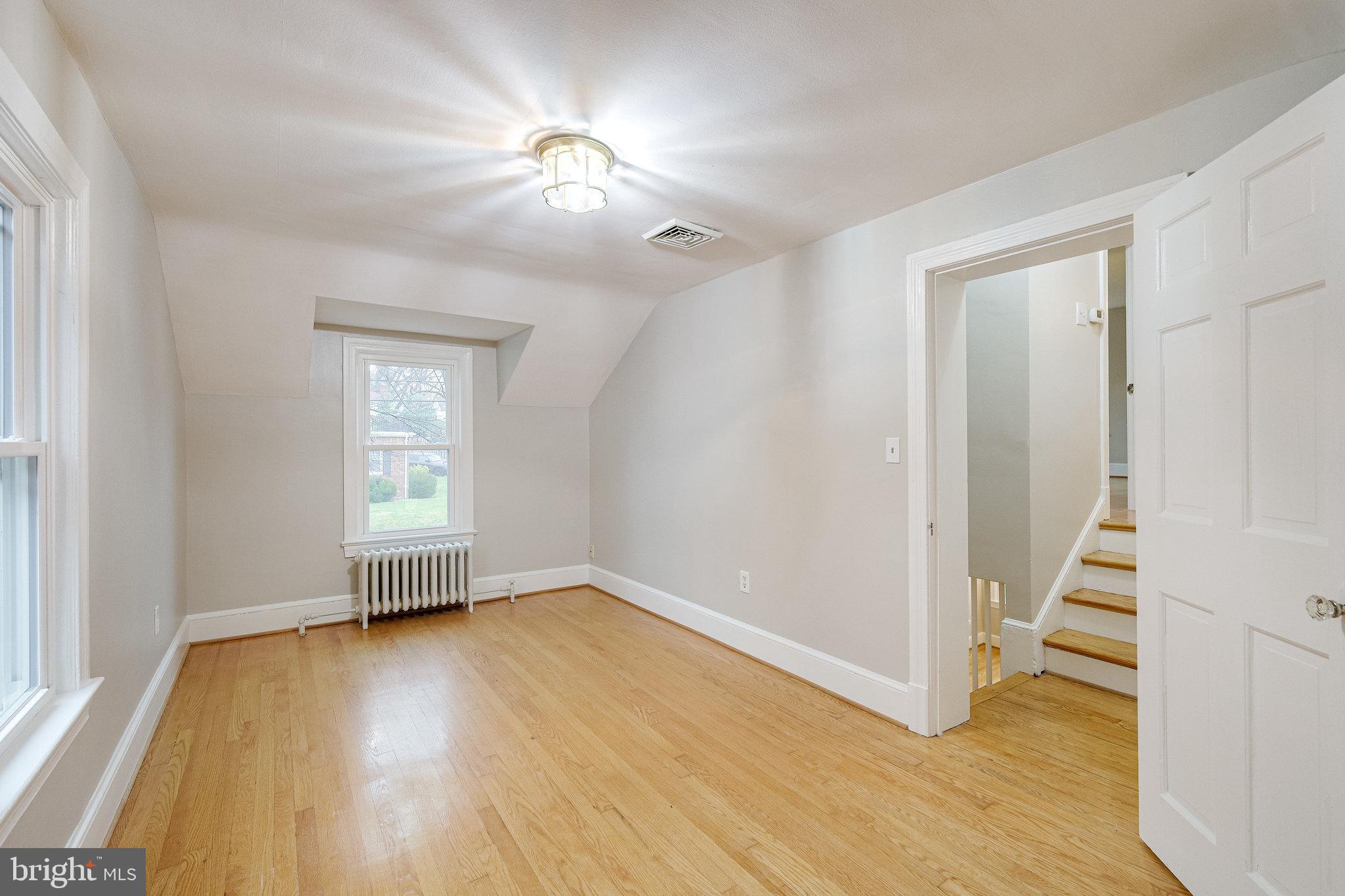 2704 Farm Road Alexandria, VA 22302 - Photo 27 of 47