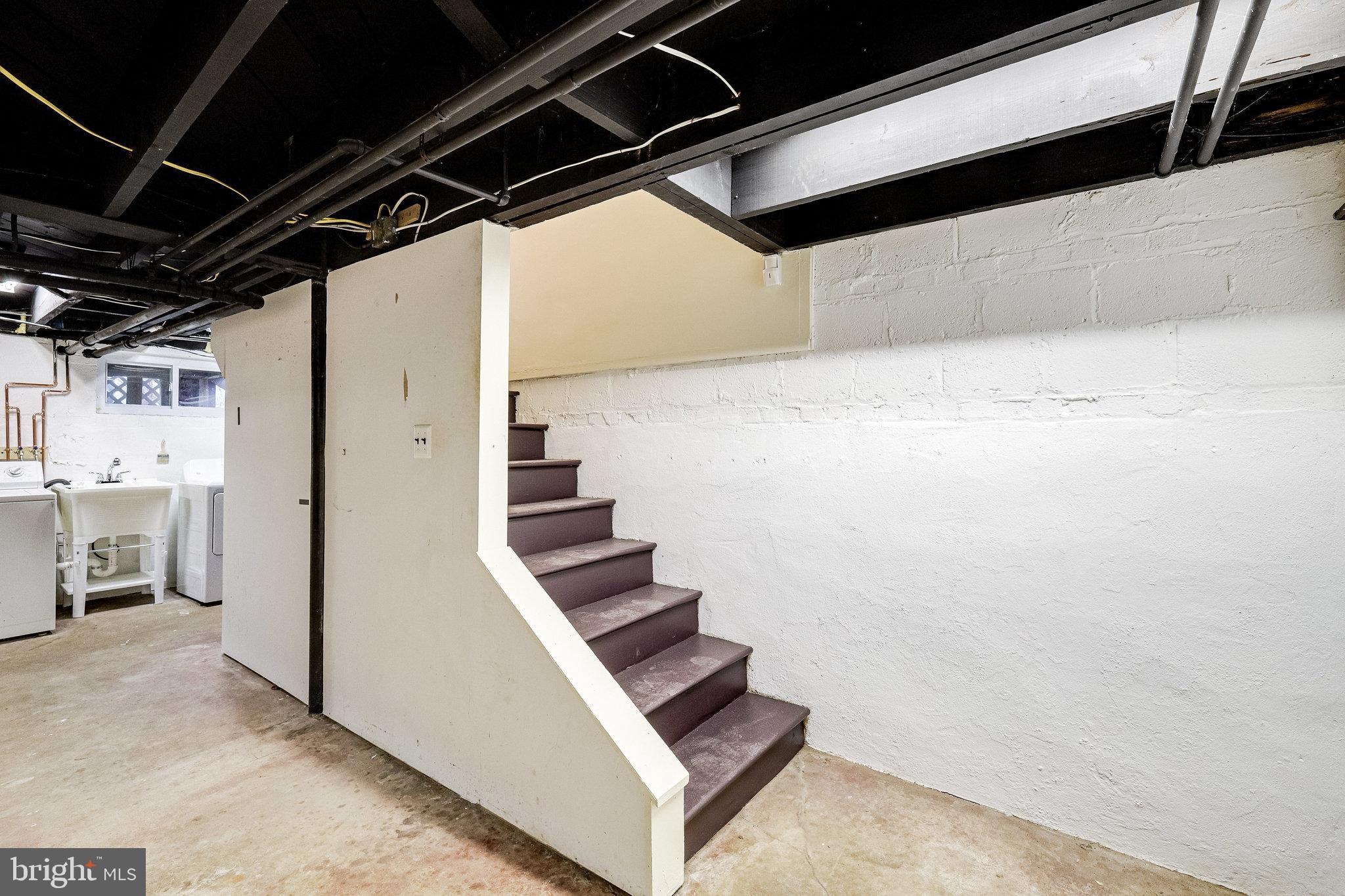 2704 Farm Road Alexandria, VA 22302 - Photo 29 of 47