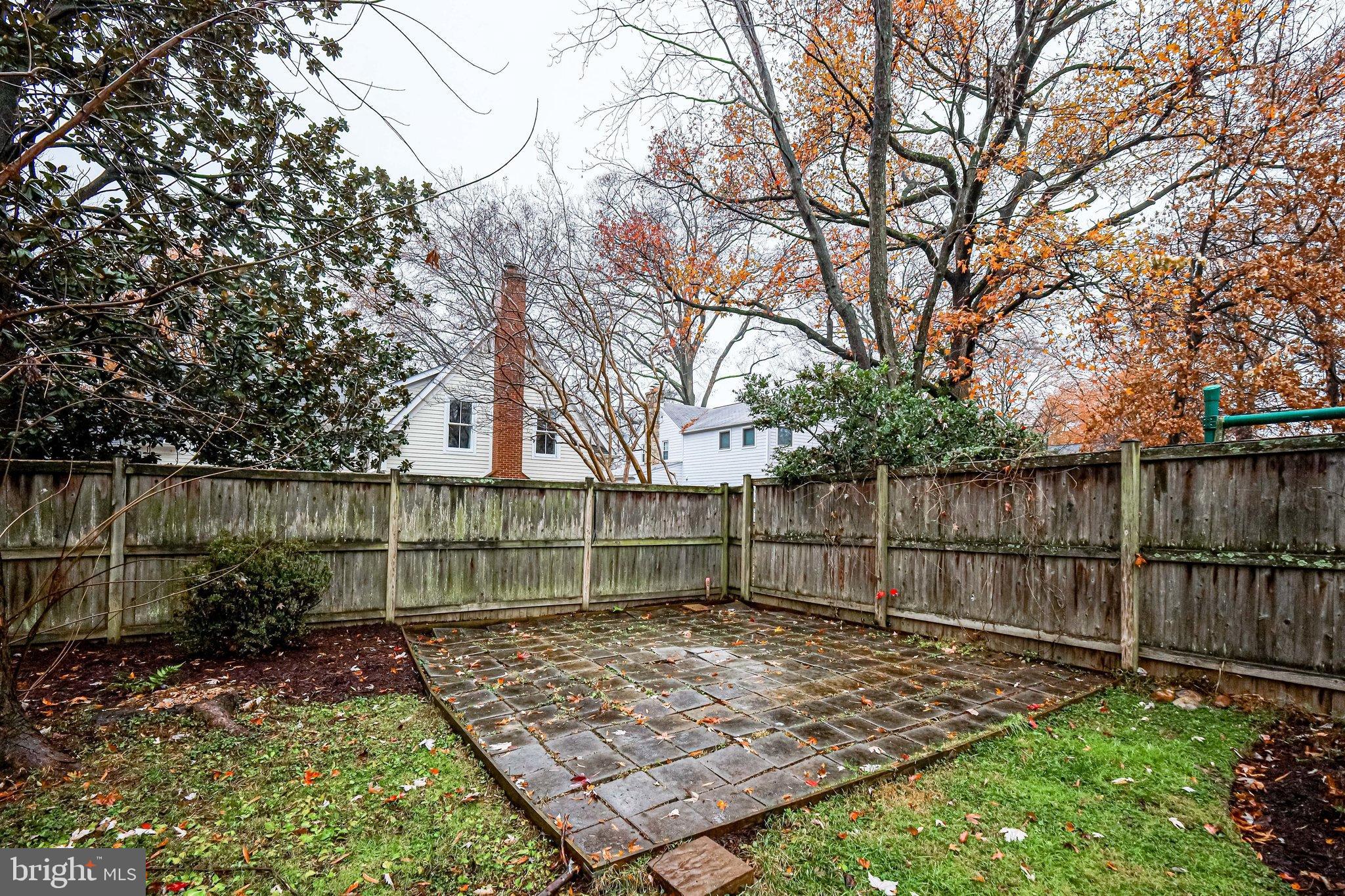 2704 Farm Road Alexandria, VA 22302 - Photo 45 of 47