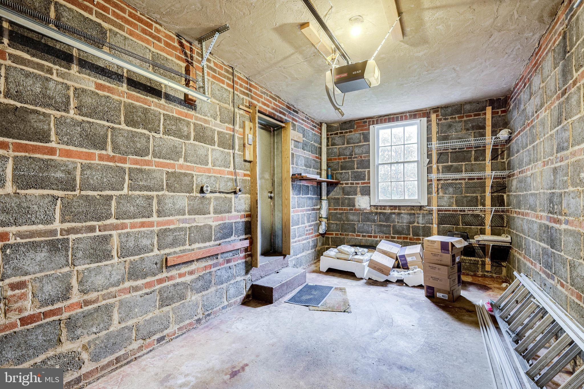 2704 Farm Road Alexandria, VA 22302 - Photo 46 of 47