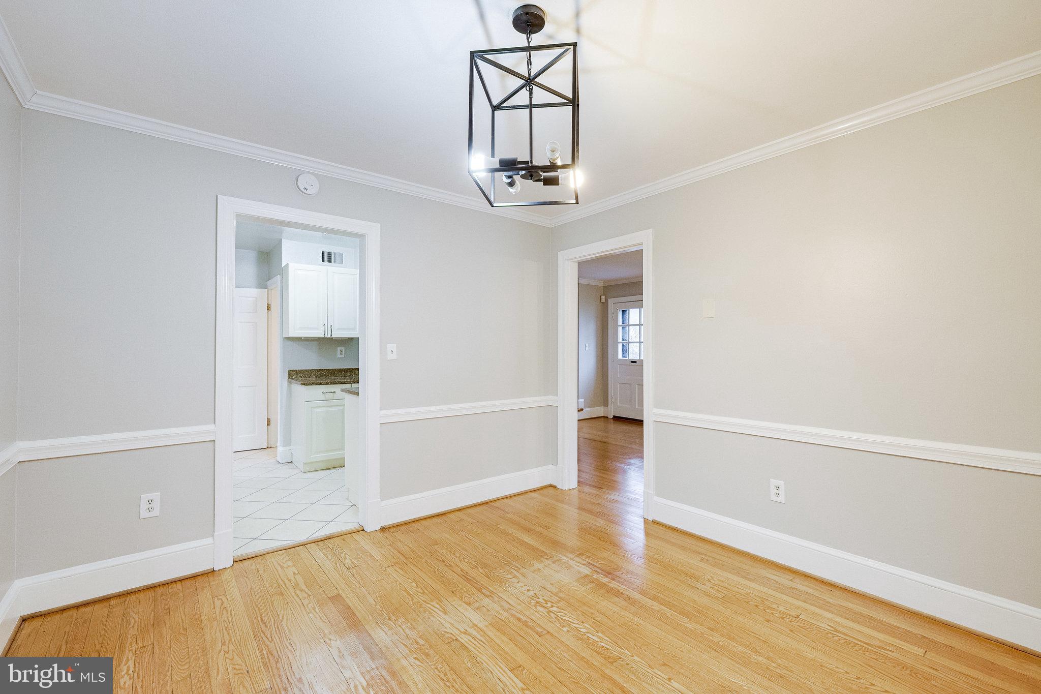 2704 Farm Road Alexandria, VA 22302 - Photo 9 of 47