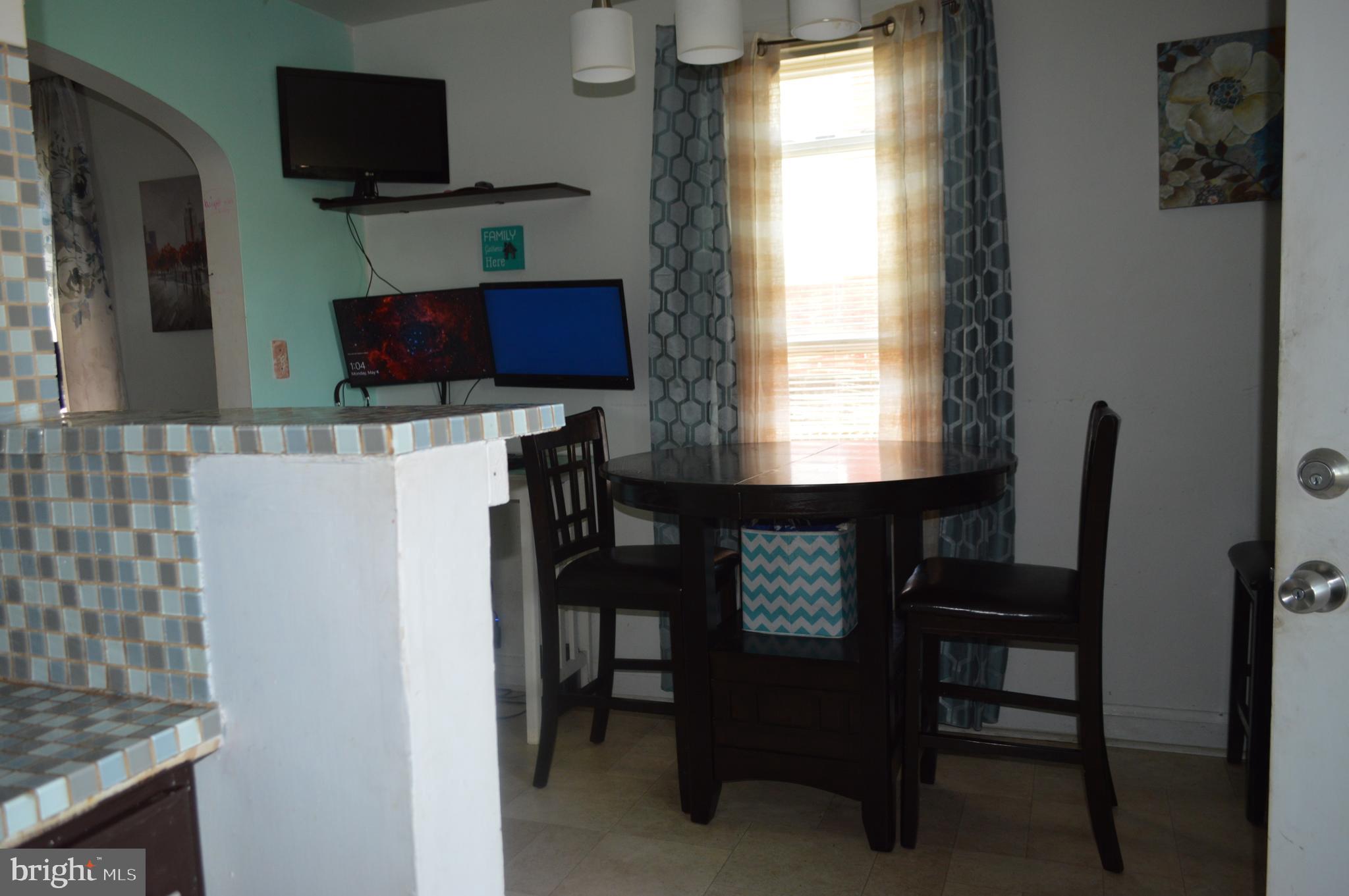 3520 Rhom Road Baltimore, MD 21207 - Photo 8 of 17 Dining Area