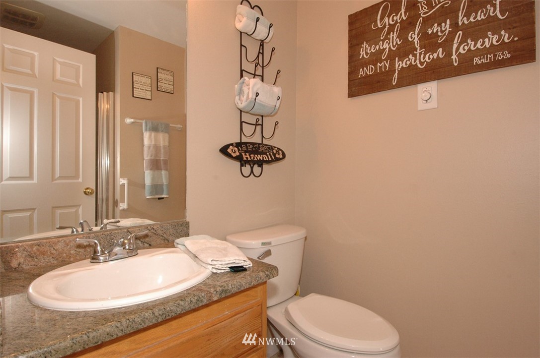4217 Northeast 7th Street Renton, WA 98059 - Photo 15 of 24