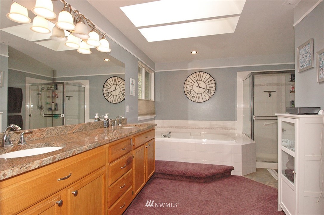 4217 Northeast 7th Street Renton, WA 98059 - Photo 18 of 24