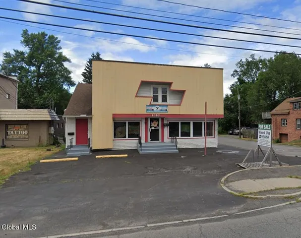 $2,200 | 1316 Central Avenue, Colonie, NY 12205