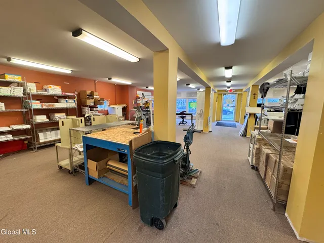 $2,200 | 1316 Central Avenue, Colonie, NY 12205