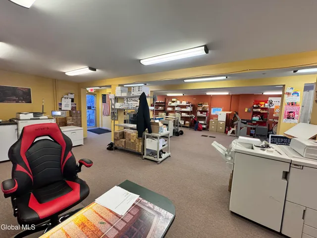 $2,200 | 1316 Central Avenue, Colonie, NY 12205