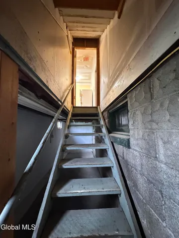 $2,200 | 1316 Central Avenue, Colonie, NY 12205