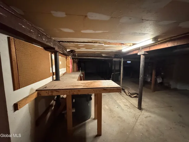 $2,200 | 1316 Central Avenue, Colonie, NY 12205