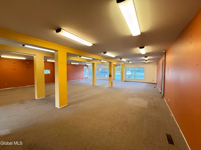 $2,200 | 1316 Central Avenue, Colonie, NY 12205