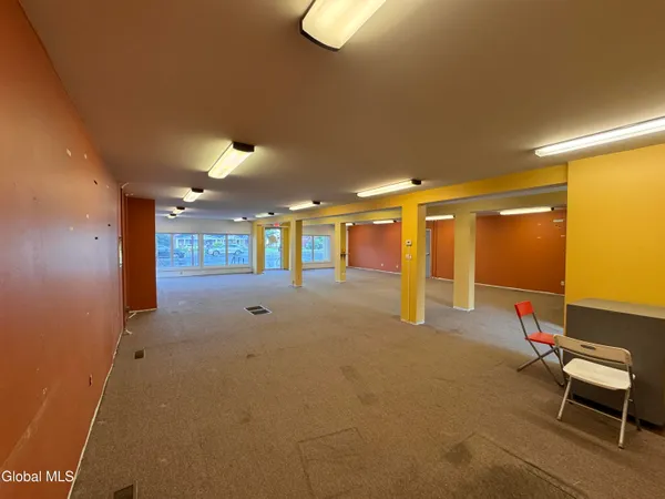 $2,200 | 1316 Central Avenue, Colonie, NY 12205