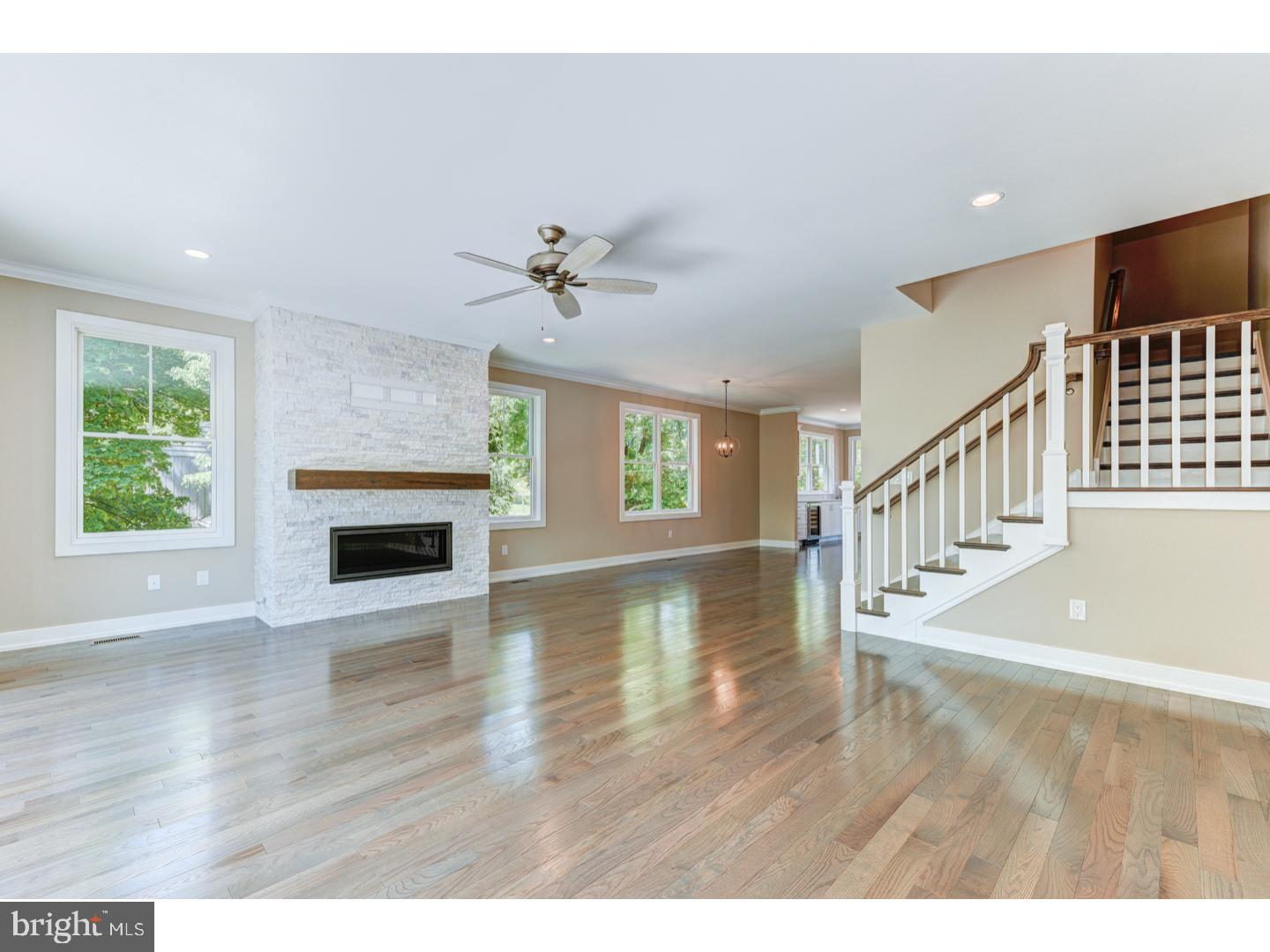 170 Old York Road, Unit 1 New Hope, PA 18938 - Photo 12 of 25 Living Room