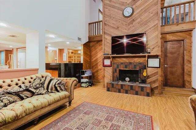 $1,175,000 | 4404 Old Orchard Drive, Tampa, FL 33618