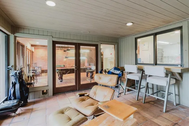 $1,175,000 | 4404 Old Orchard Drive, Tampa, FL 33618