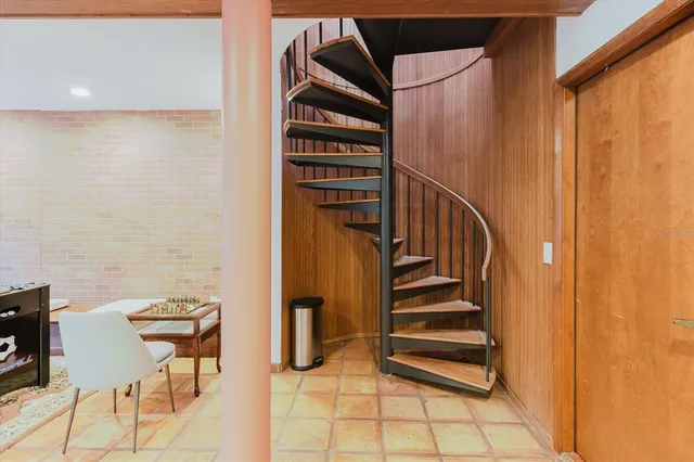 $1,175,000 | 4404 Old Orchard Drive, Tampa, FL 33618