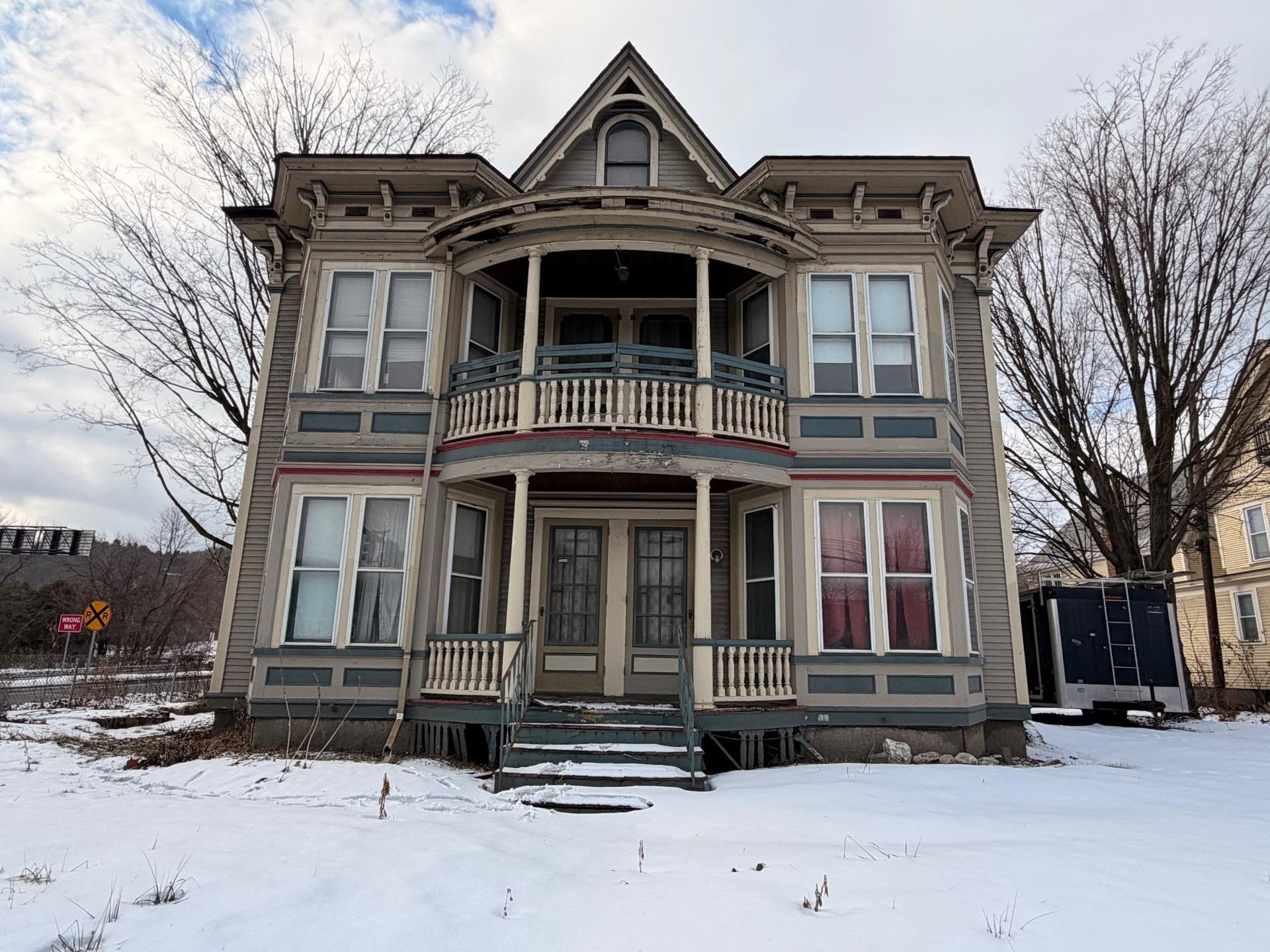 372 North Main Street Barre, VT 05641 - Photo 2 of 25