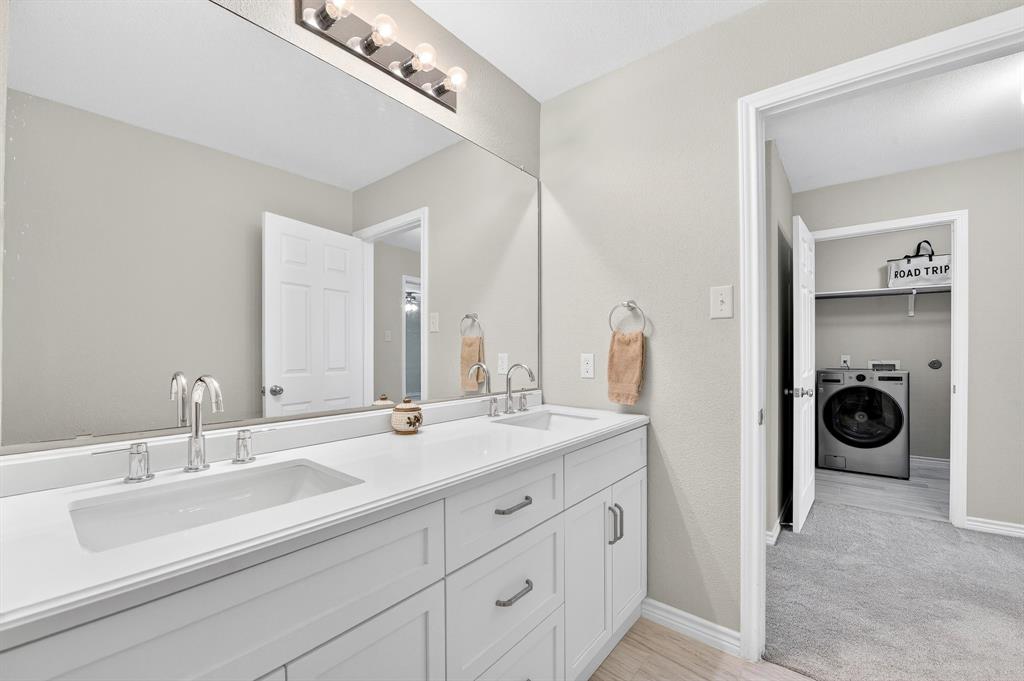 312 Meadow View Lane Anna, TX 75409 - Photo 32 of 39 2 sinks! Across from the Laundry