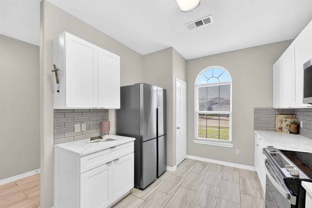 312 Meadow View Lane Anna, TX 75409 - Photo 9 of 39 Phenomenal cabinetry