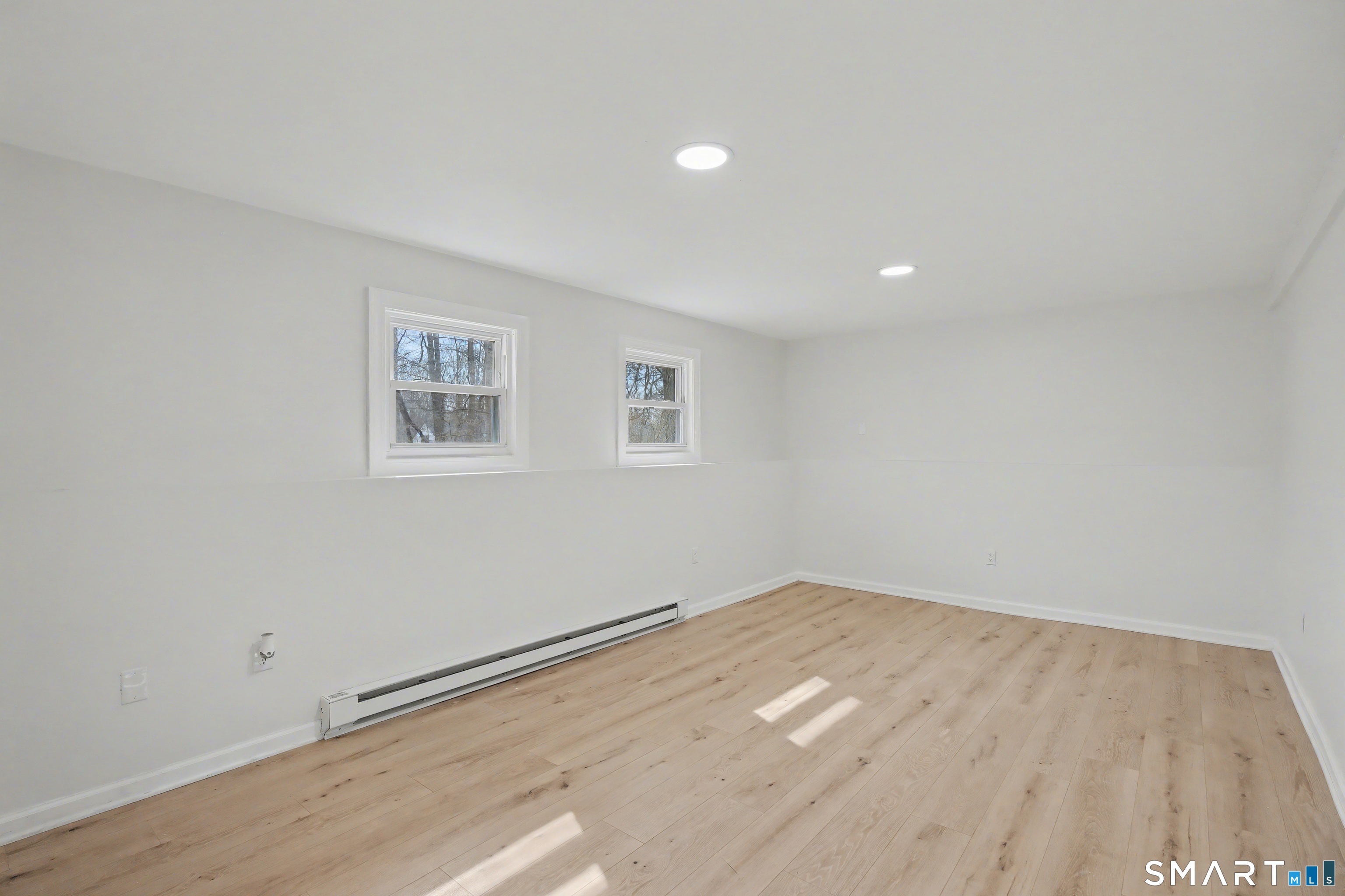12 Rustic Lane Madison, CT 06443 - Photo 18 of 29 First floor living room