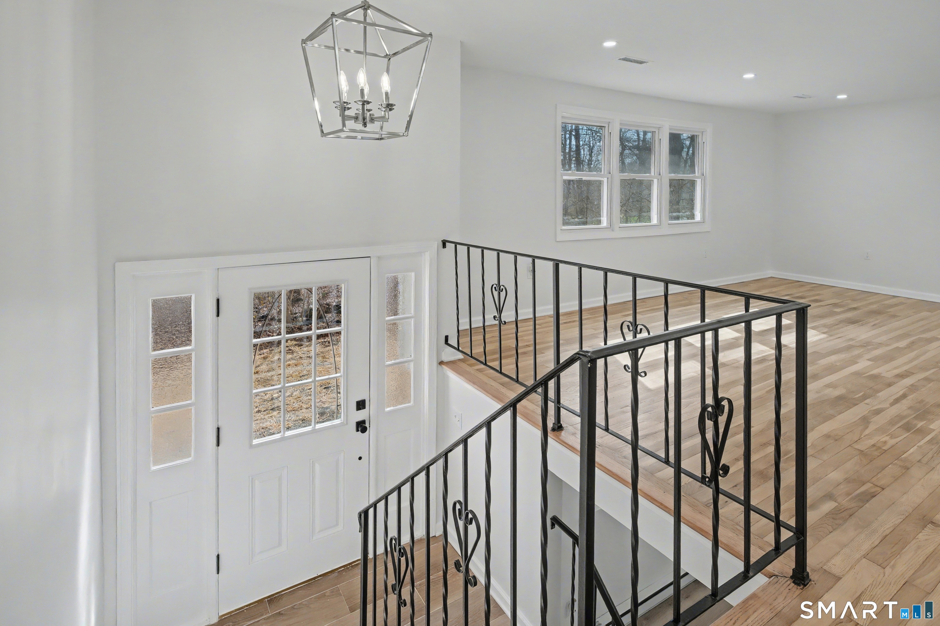 12 Rustic Lane Madison, CT 06443 - Photo 3 of 29