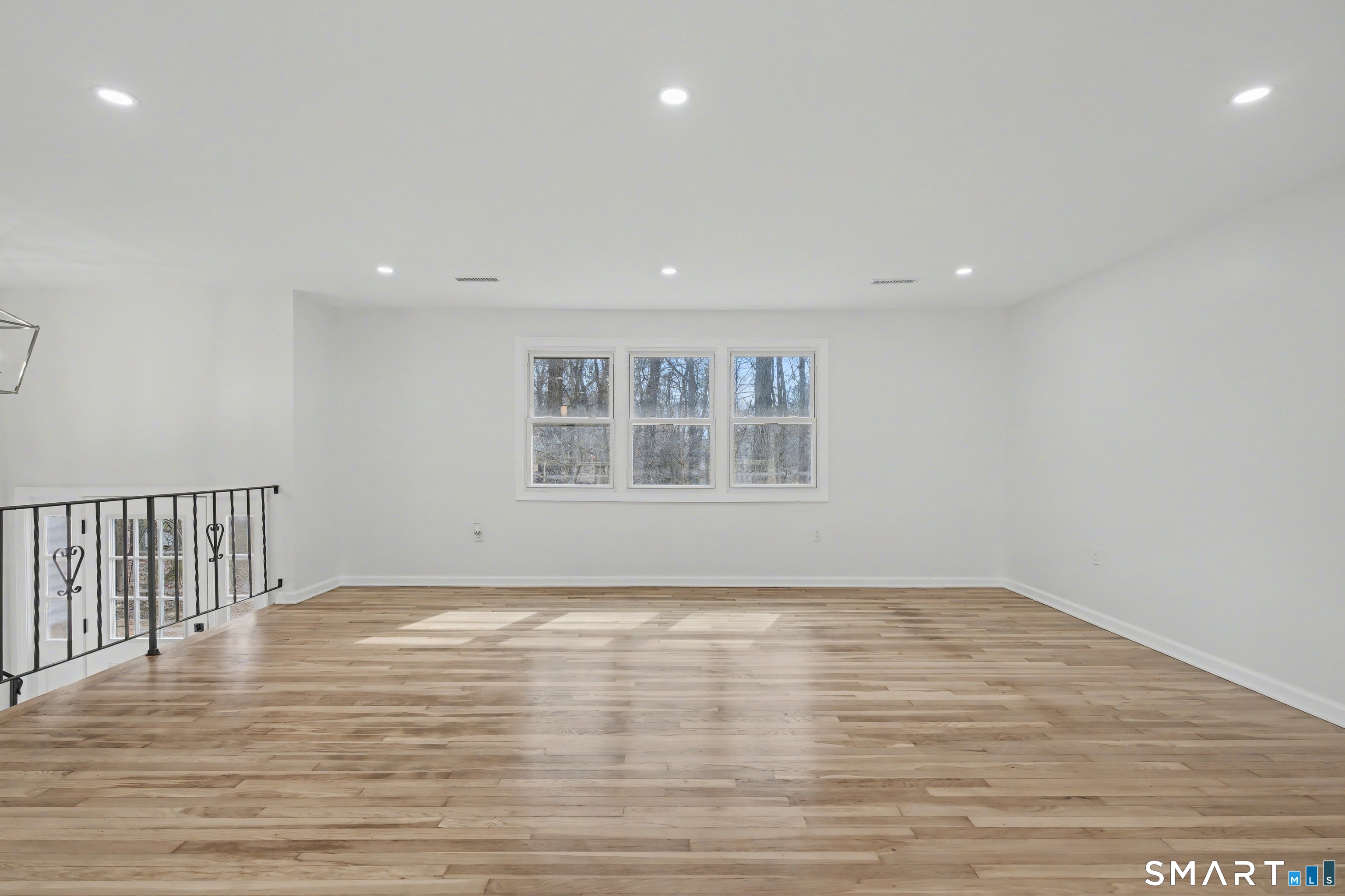 12 Rustic Lane Madison, CT 06443 - Photo 8 of 29