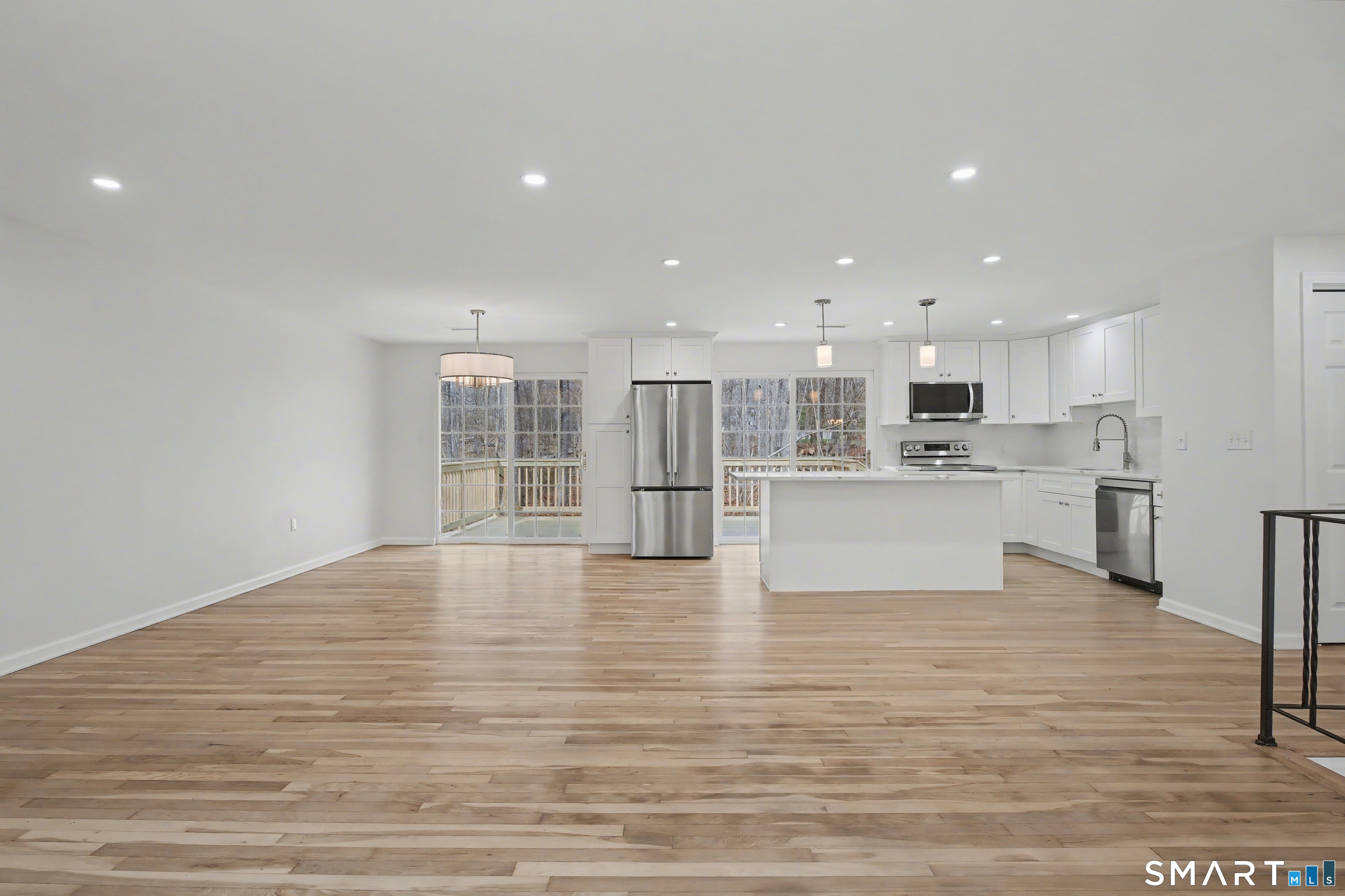 12 Rustic Lane Madison, CT 06443 - Photo 9 of 29