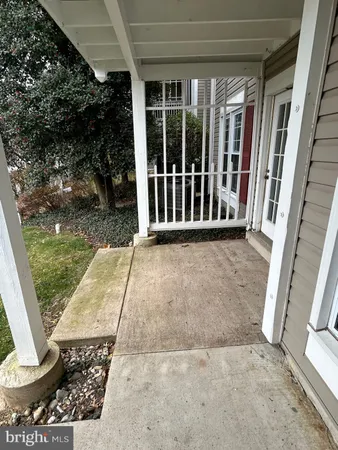 $2,225 | 2919 South Woodstock Street, Unit 6, Arlington, VA 22206