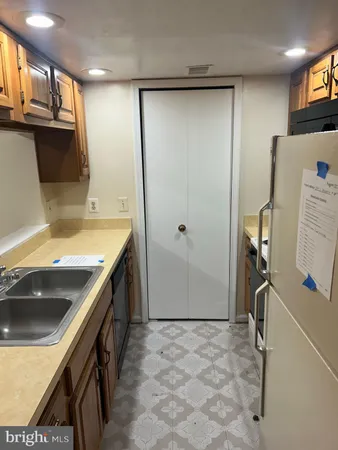 $2,225 | 2919 South Woodstock Street, Unit 6, Arlington, VA 22206