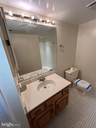 $2,225 | 2919 South Woodstock Street, Unit 6, Arlington, VA 22206