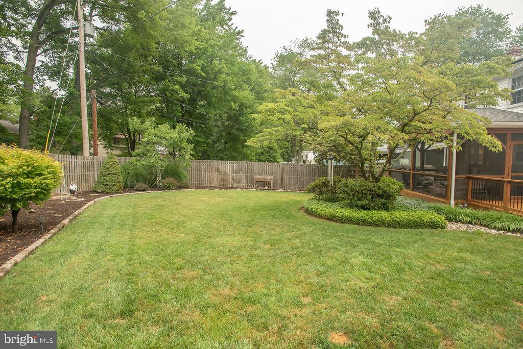 1303 Tulane Road Wilmington, DE 19803 - Photo 31 of 33 Fenced yard
