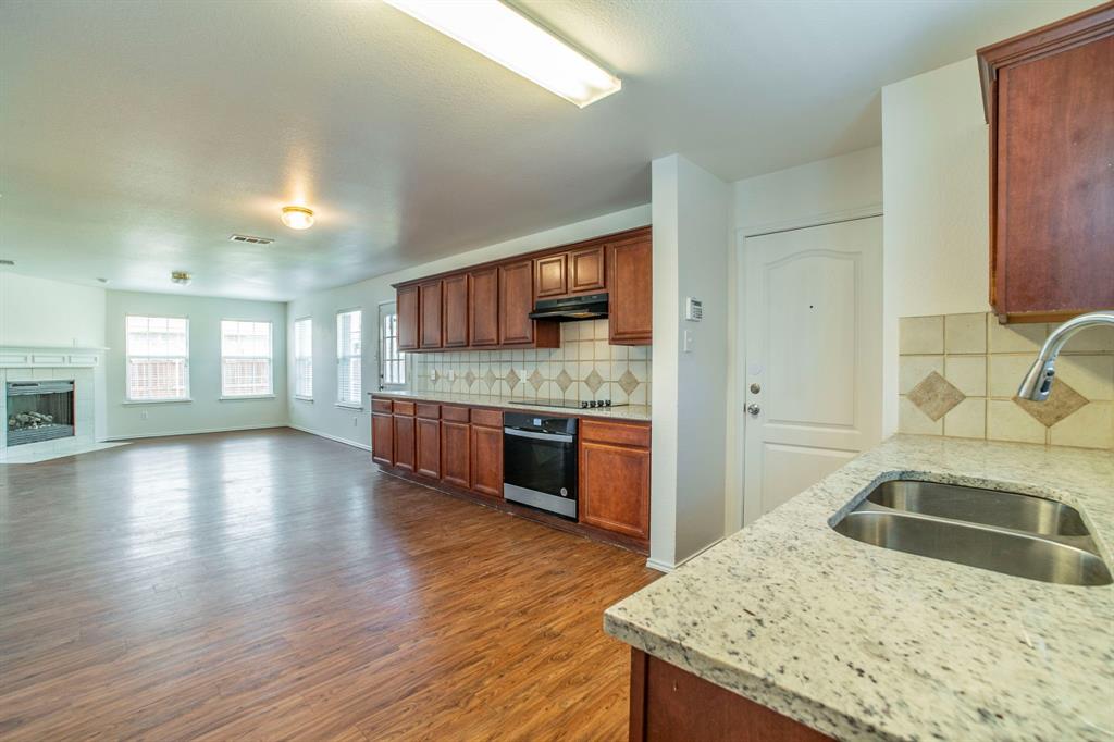 317 Quail Run Road Red Oak, TX 75154 - Photo 13 of 34