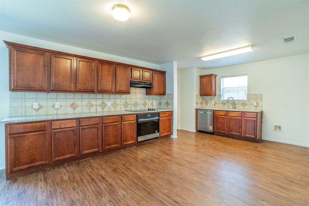 317 Quail Run Road Red Oak, TX 75154 - Photo 14 of 34