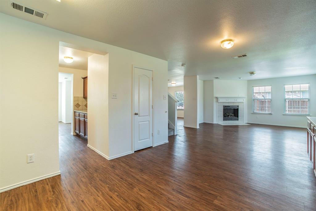 317 Quail Run Road Red Oak, TX 75154 - Photo 15 of 34