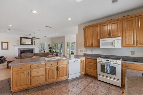 $375,000 | 2225 Candy Lane, Burlison, TN 38015