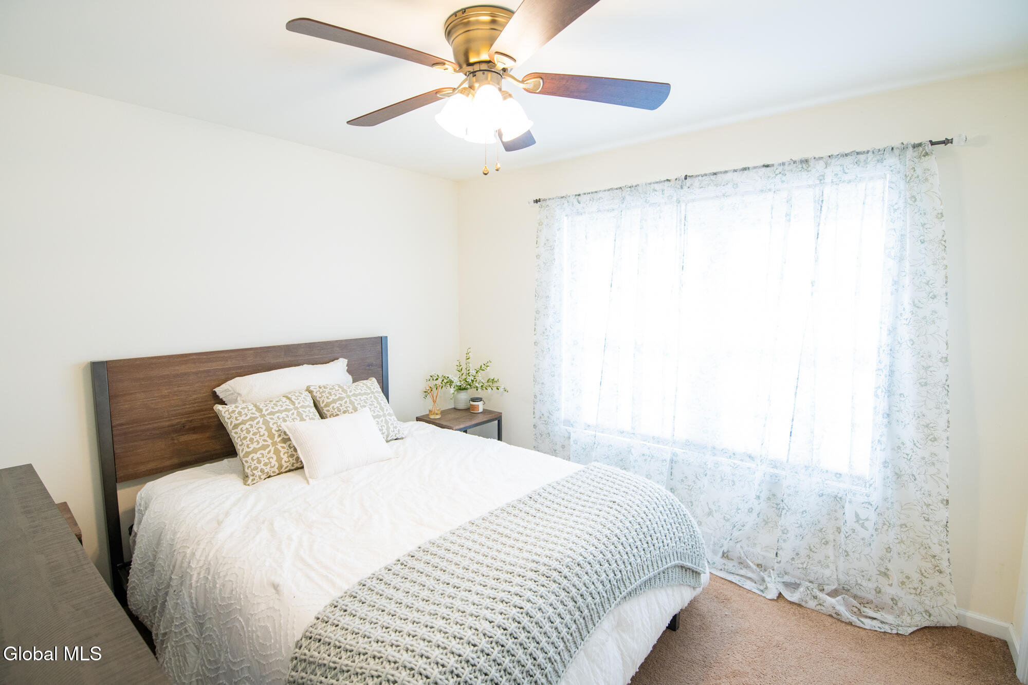 70 B Fellows Road Halfmoon, NY 12065 - Photo 7 of 19 DSC07338