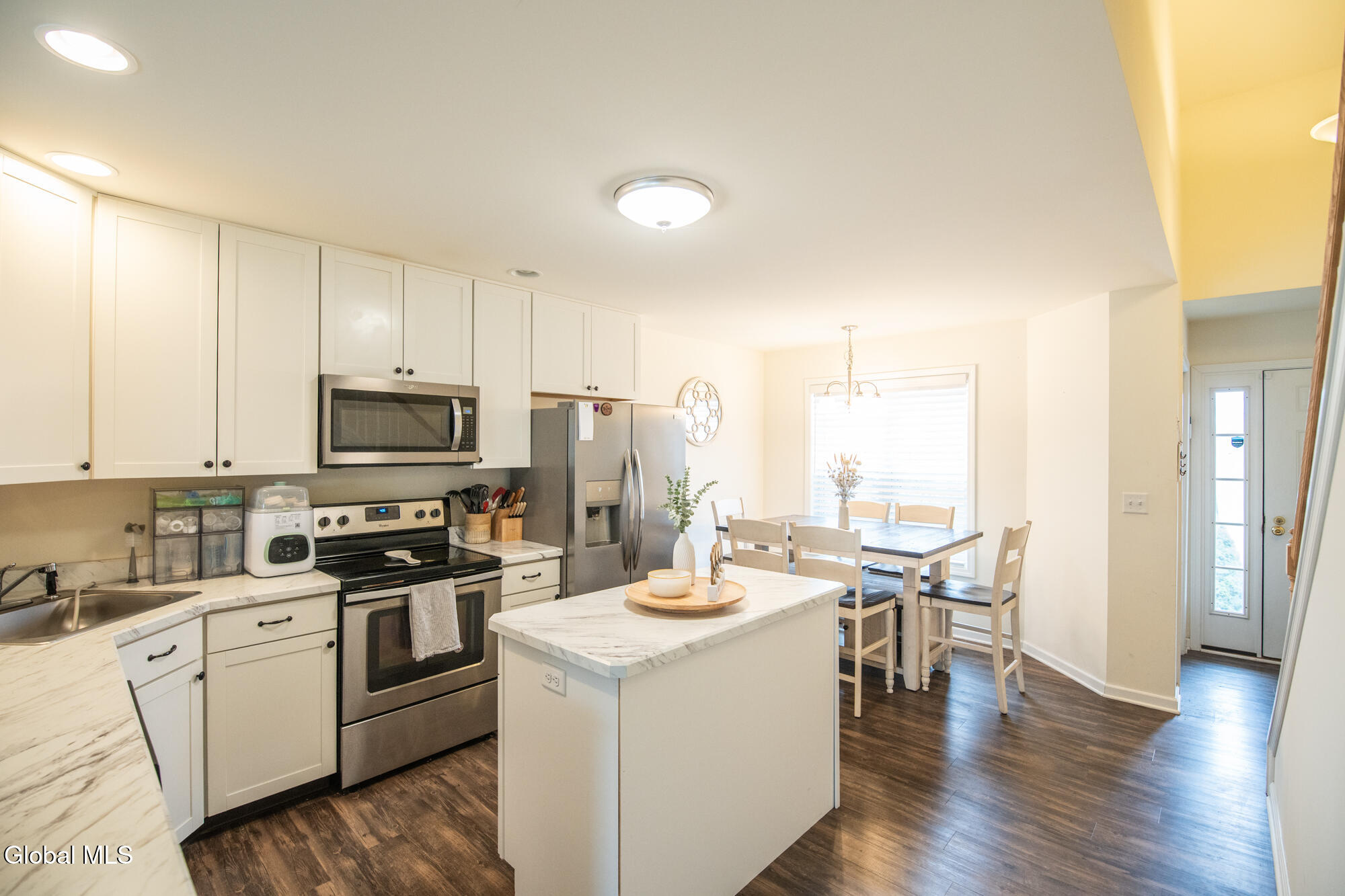 70 B Fellows Road Halfmoon, NY 12065 - Photo 10 of 19 DSC07361