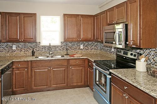 5624 Temple Road Jacksonville, FL 32207 - Photo 2 of 15 Kitchen