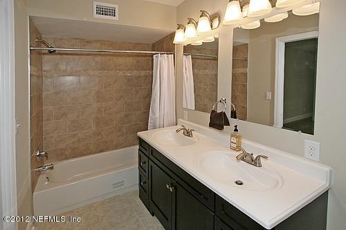 5624 Temple Road Jacksonville, FL 32207 - Photo 3 of 15 Master Bath
