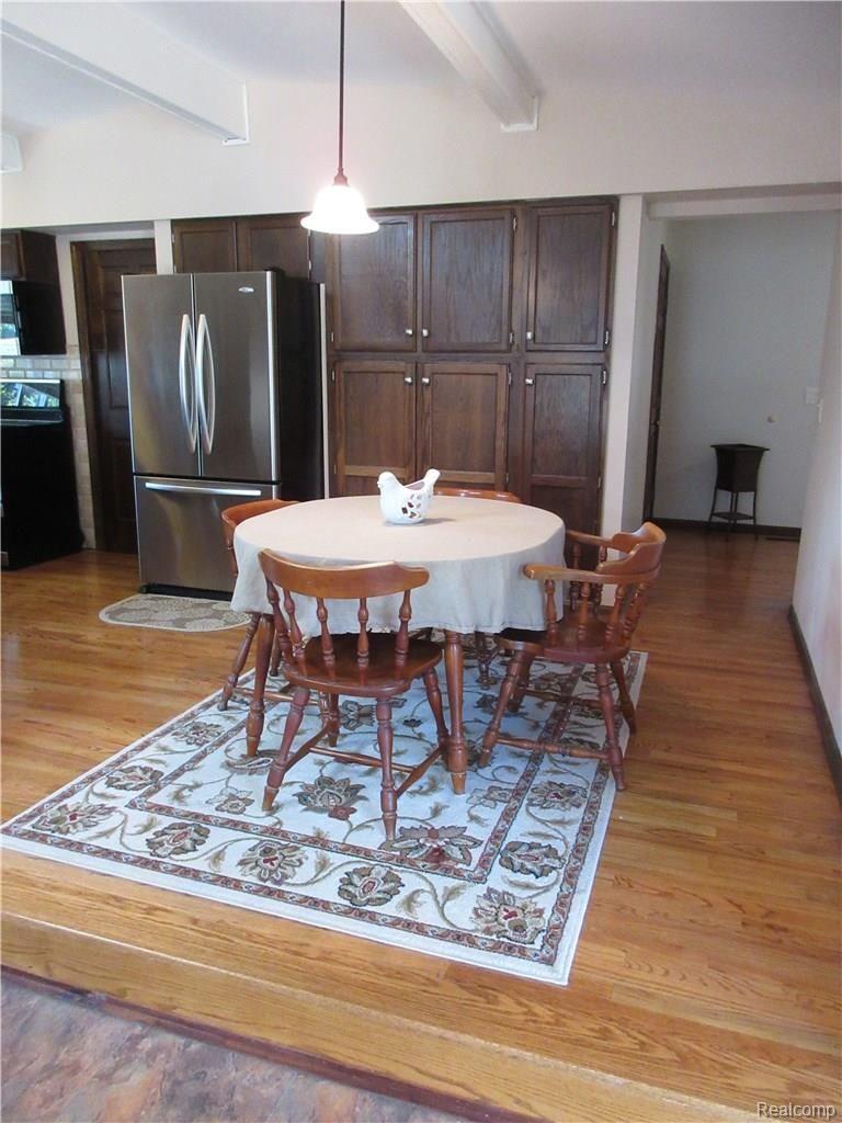 6682 Edgewood Road Canton, MI 48187 - Photo 11 of 27 11 Dining Area.JPG