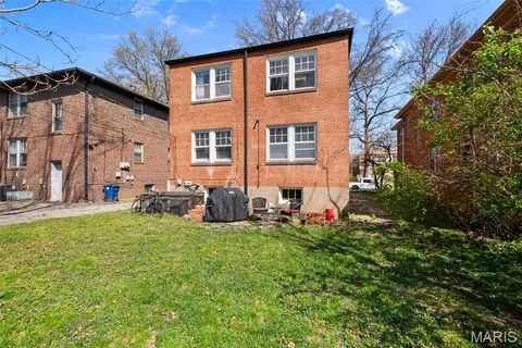 $385,000 | 7030 Amherst Avenue, University City, MO 63130