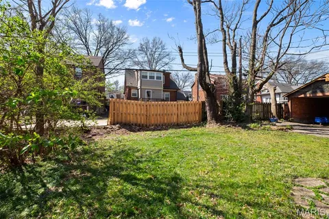 $385,000 | 7030 Amherst Avenue, University City, MO 63130