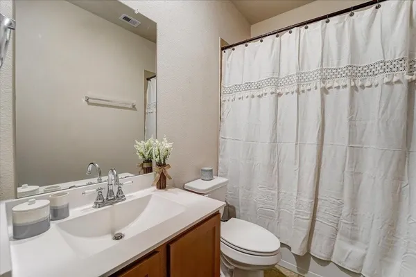 $2,100 | 8827 Willet Street, Baytown, TX 77521